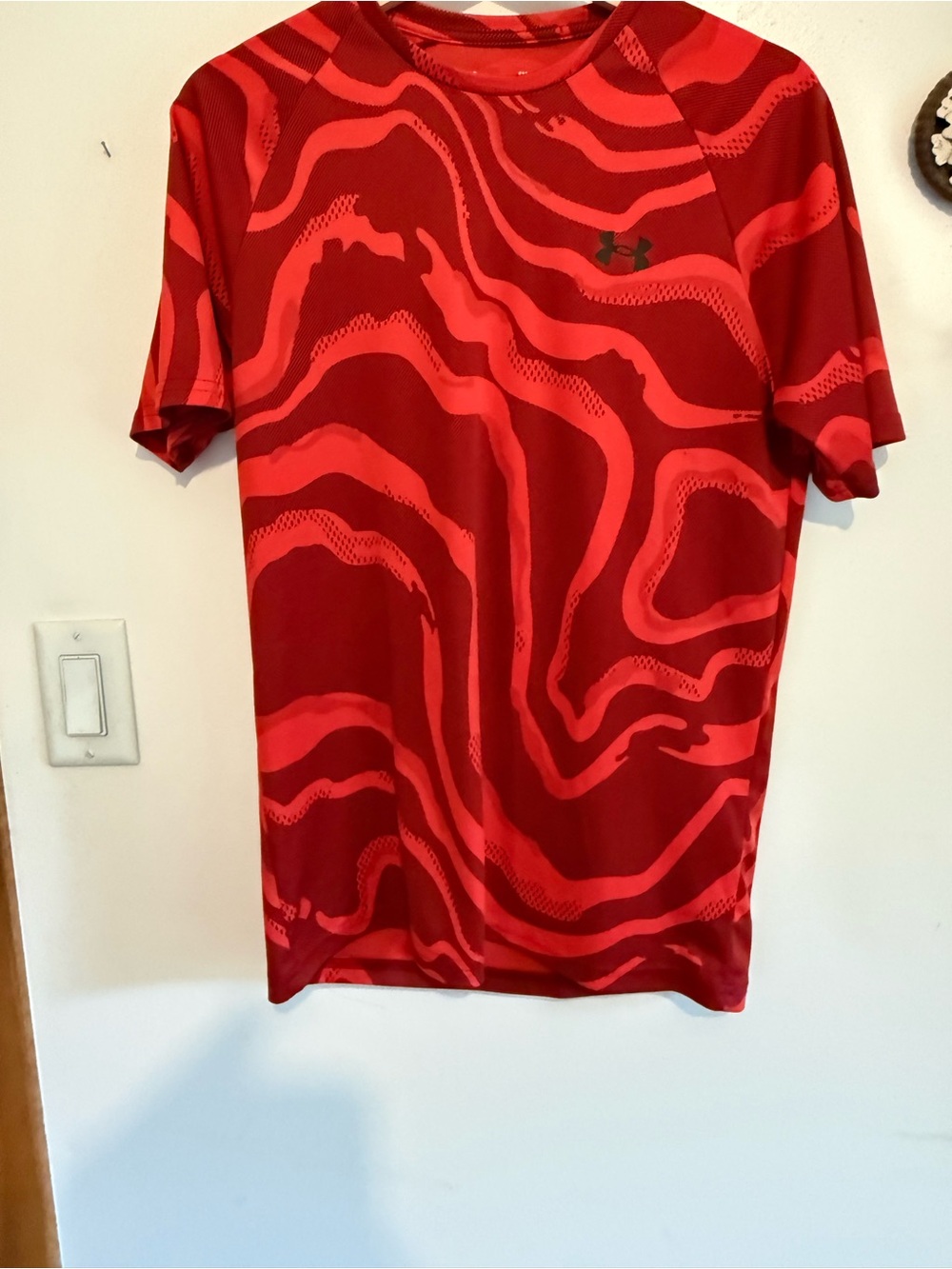 Under Armour Red Graphic Short Sleeve Performance Tee Size SP